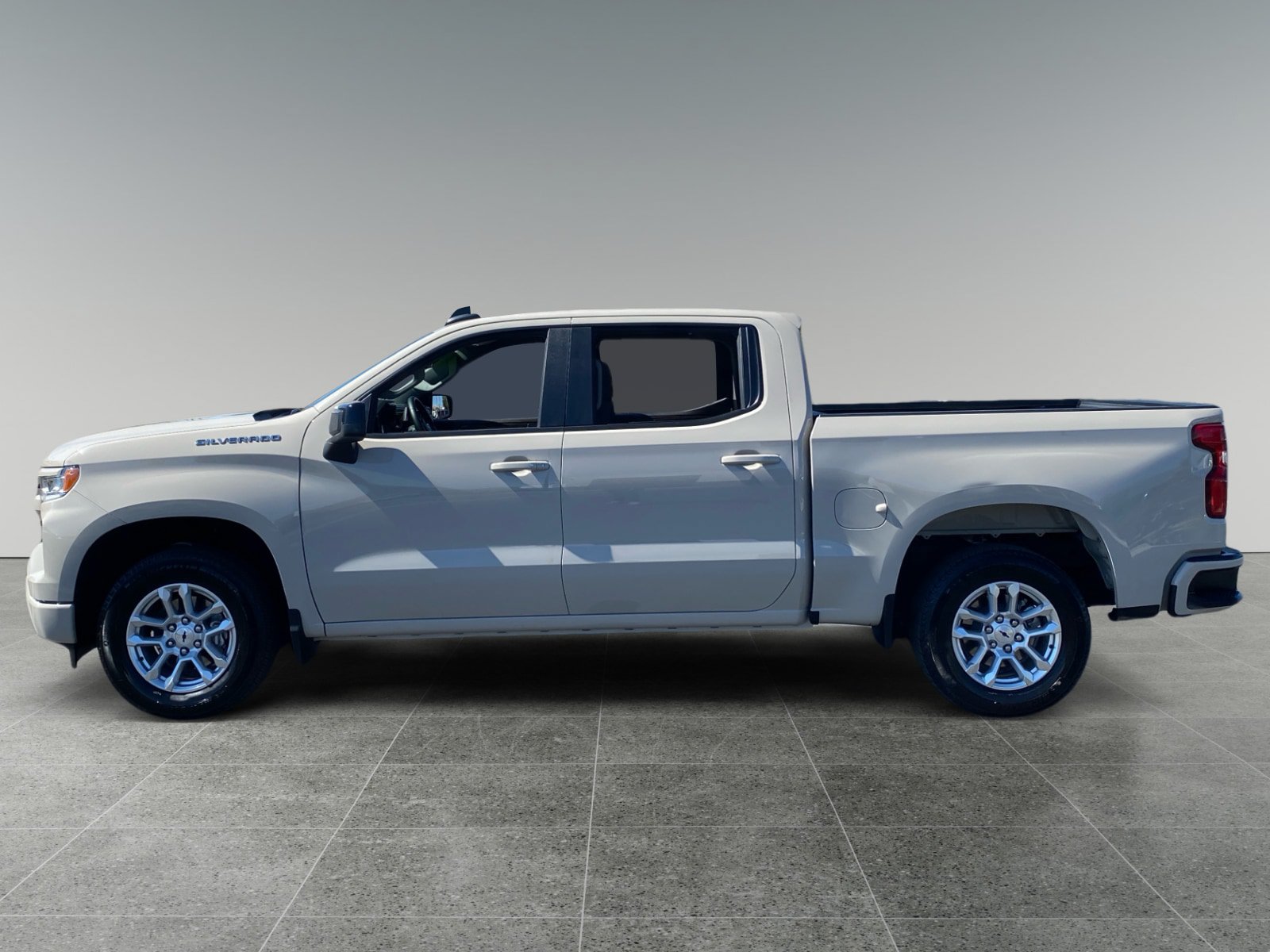 Used 2026 Chevrolet Silverado 1500 RST RWD image 2