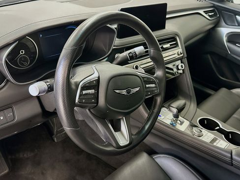 Used 2025 Genesis G70 2.5T AWD/4WD image 18