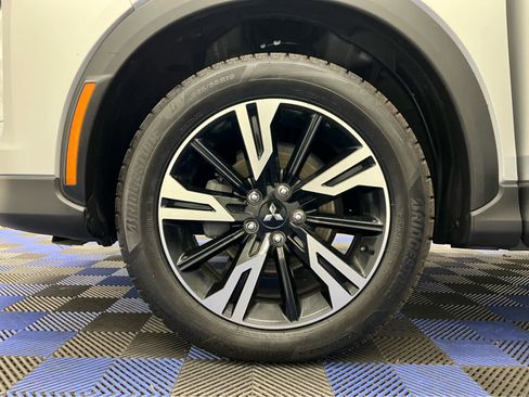 Used 2023 Mitsubishi Eclipse Cross SE image 17