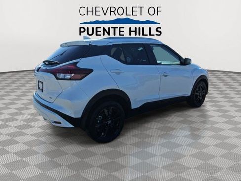 Used 2024 Nissan Kicks SV FWD image 8