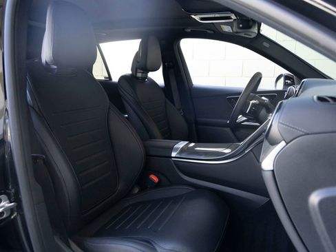 Used 2026 Mercedes-Benz GLC 300 image 26