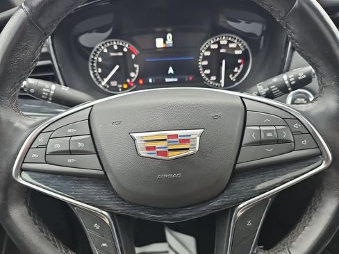 Used 2024 Cadillac XT5 Premium Luxury image 17