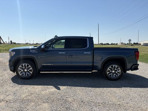 Used 2025 GMC Sierra 1500 Denali w/ Denali Reserve Package AWD/4WD image 8