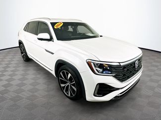 Used 2024 Volkswagen Atlas Cross Sport SEL Premium R-Line AWD/4WD video 3