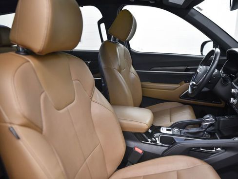 Used 2022 Kia Telluride SX w/ Towing Package image 13