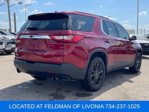 Used 2020 Chevrolet Traverse LT w/ LT Premium Package FWD image 4