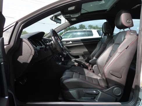 Used 2015 Volkswagen GTI SE FWD image 25