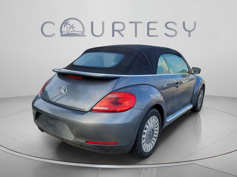 Used 2014 Volkswagen Beetle 2.5 FWD image 3