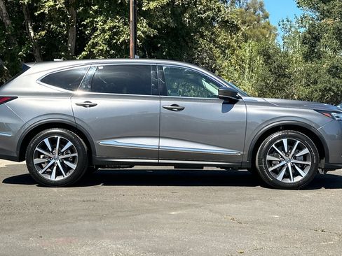 Used 2025 Acura MDX FWD w/ Technology Package image 3