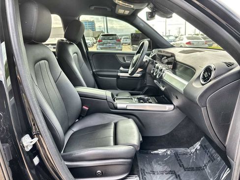 Used 2025 Mercedes-Benz GLB 250 image 9