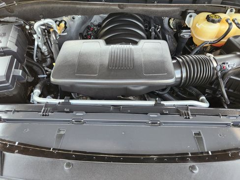 Used 2022 Chevrolet Tahoe LT RWD image 25