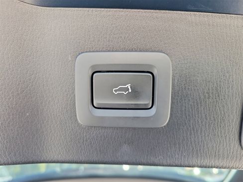 Used 2025 MAZDA CX-5 AWD 2.5 S w/ Preferred Package image 9