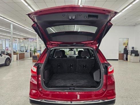 Used 2018 Chevrolet Equinox LT image 39