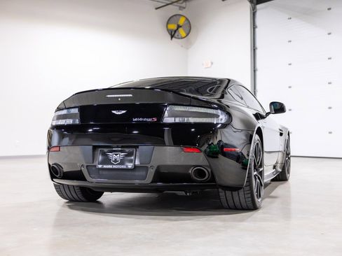 Used 2016 Aston Martin V12 Vantage S image 4
