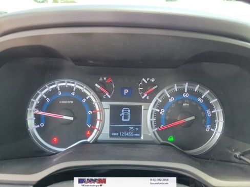 Used 2019 Toyota 4Runner SR5 AWD/4WD image 24