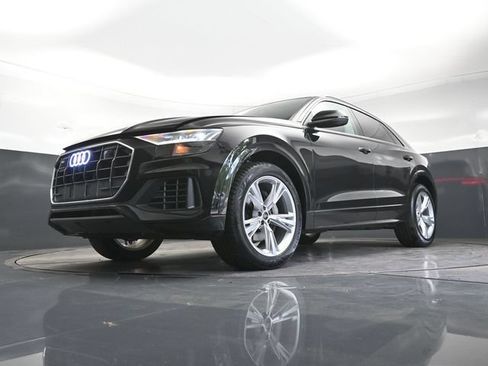 Used 2023 Audi Q8 Prestige AWD/4WD image 28