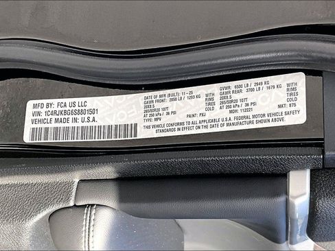 New 2025 Jeep Grand Cherokee L Limited w/ Luxury Tech Group II AWD/4WD image 13