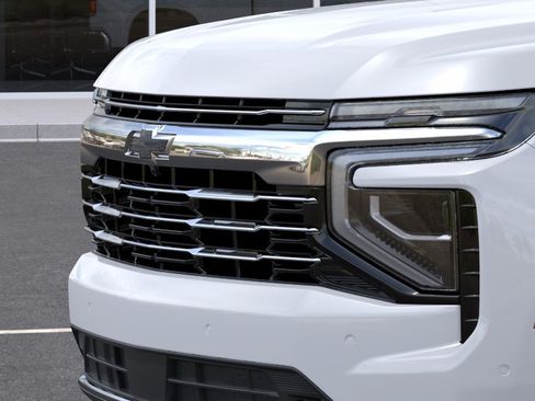 New 2026 Chevrolet Suburban LT w/ Comfort Package RWD image 43