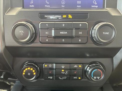 Used 2020 Ford F150 XLT w/ Equipment Group 302A Luxury AWD/4WD image 17