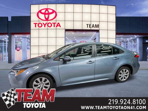 Used 2023 Toyota Corolla LE image 1