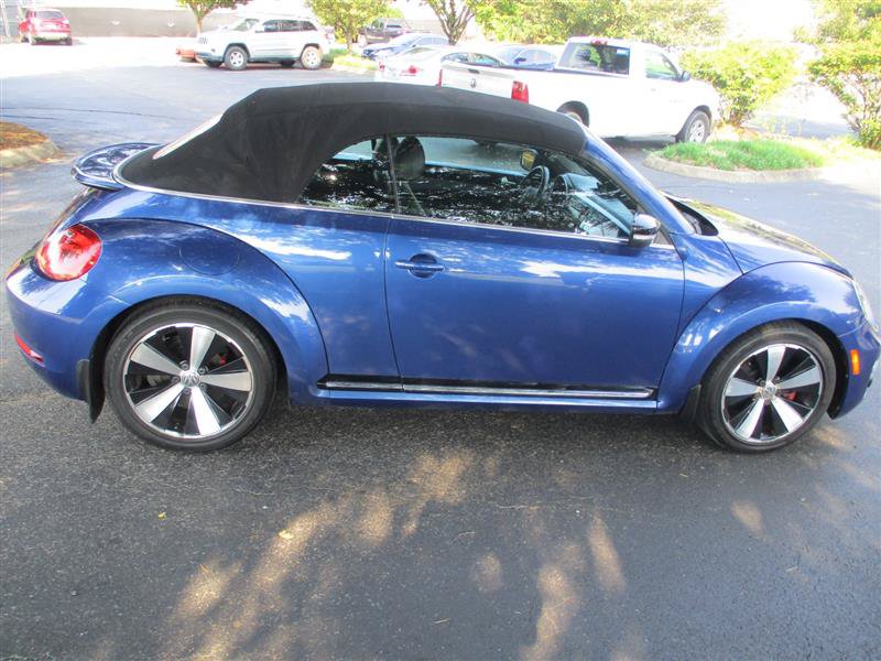 Used 2013 Volkswagen Beetle 2.0T FWD image 20