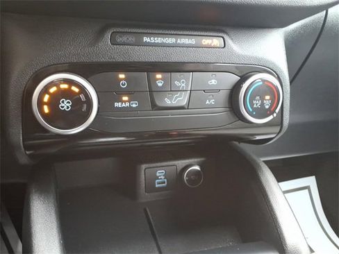Used 2021 Ford Escape S image 18