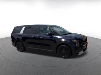 Used 2026 Kia Carnival FWD video 2