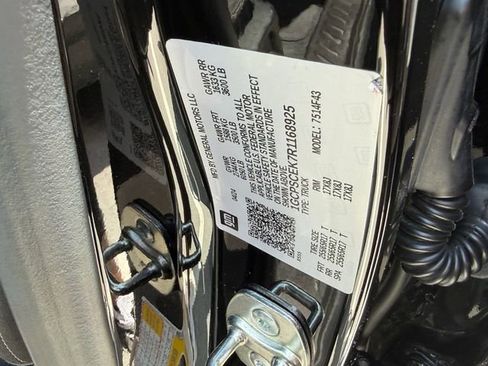 Used 2024 Chevrolet Colorado LT w/ LT Convenience Package II RWD image 18