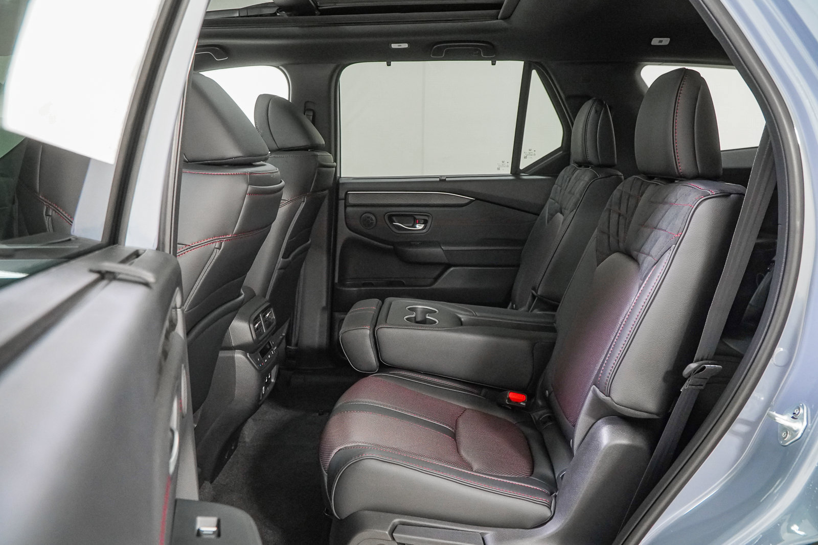 New 2026 Honda Pilot Black Edition image 43