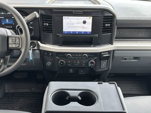 New 2026 Ford F250 XL w/ XL Chrome Package RWD image 8