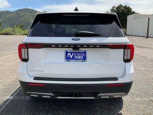 New 2026 Ford Explorer Active w/ Active Comfort Package image 21