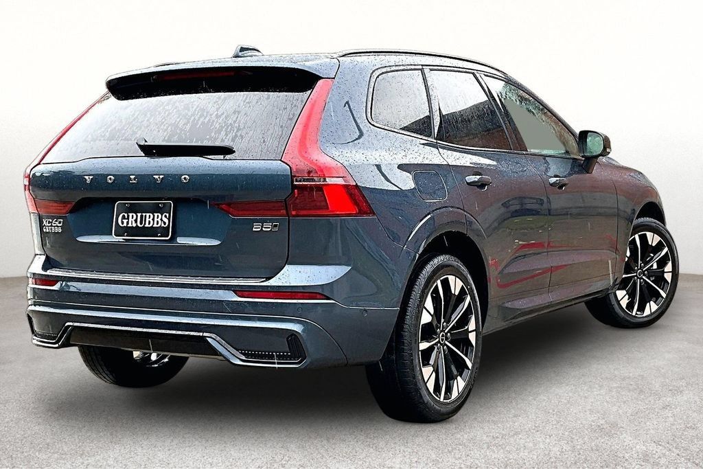 Certified 2026 Volvo XC60 B5 Plus AWD/4WD image 2