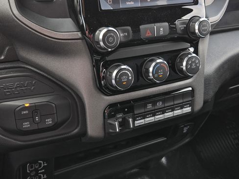 New 2026 RAM 2500 Tradesman AWD/4WD image 13