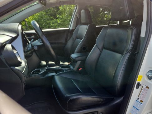 Used 2016 Toyota RAV4 Limited w/ Advanced Technology Package AWD/4WD image 14