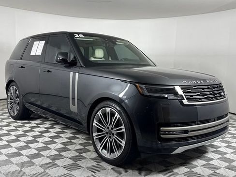 Used 2026 Land Rover Range Rover SE AWD/4WD image 10