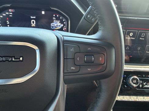 Used 2025 GMC Sierra 2500 Denali Ultimate AWD/4WD image 18
