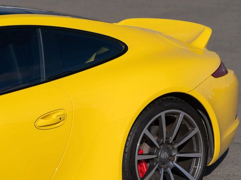 Used 2014 Porsche 911 Carrera 4S image 25