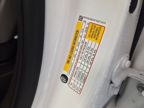 New 2026 GMC Sierra 1500 SLT w/ SLT Premium Plus Package image 17