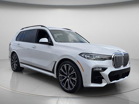Used 2019 BMW X7 xDrive50i w/ Dynamic Handling Package AWD/4WD image 9