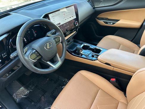 Used 2023 Lexus NX 350 AWD w/ Vision Package image 10