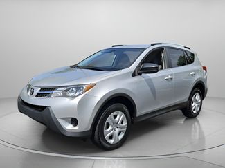Used 2015 Toyota RAV4 LE FWD video 1