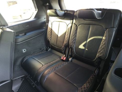 Used 2025 Jeep Grand Cherokee L Summit w/ Obsidian Package image 10