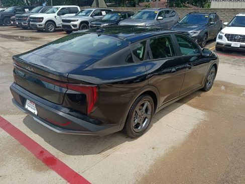 Used 2025 Kia K4 FWD image 7