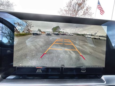 Used 2022 GMC Sierra 1500 SLT w/ SLT Convenience Package image 15