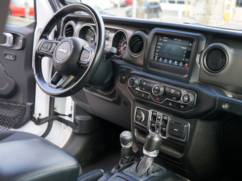 Used 2022 Jeep Wrangler Unlimited Sport image 20