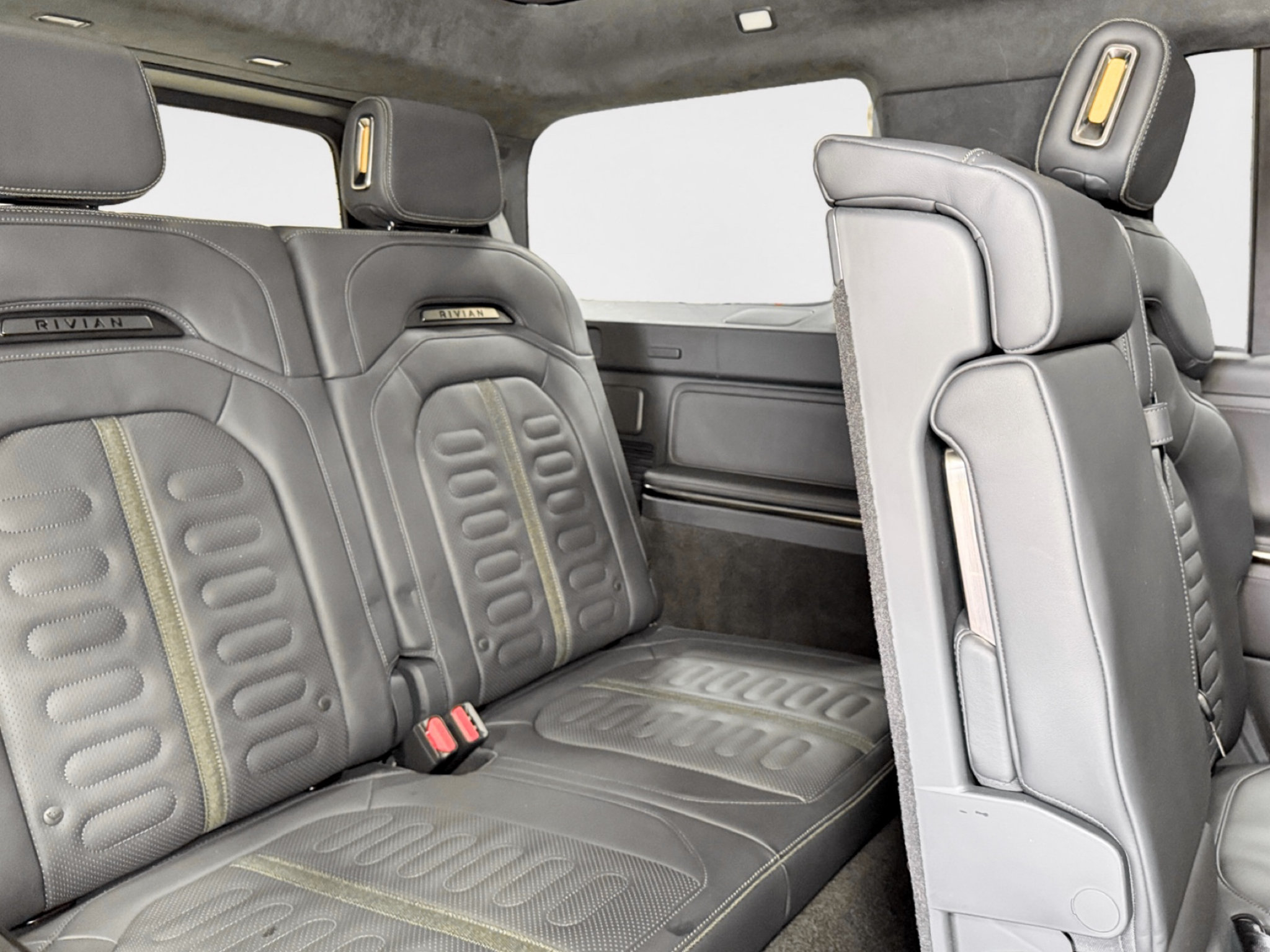 Used 2022 Rivian R1S Launch Edition Quad AWD/4WD image 21