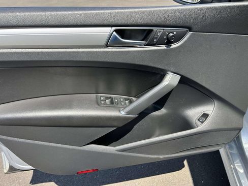Used 2019 Volkswagen Passat 2.0T Wolfsburg w/ Wheels & Sunroof Package FWD image 14
