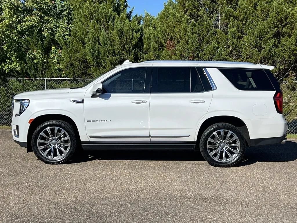 Used 2022 GMC Yukon Denali AWD/4WD image 10