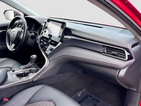 Used 2024 Toyota Camry SE w/ Audio Upgrade Package FWD image 27