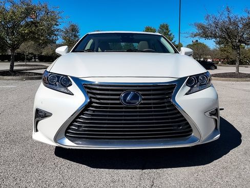 Used 2017 Lexus ES 300h image 36